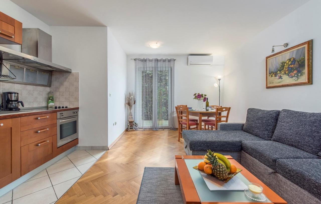 Apartment Amela Пореч Экстерьер фото